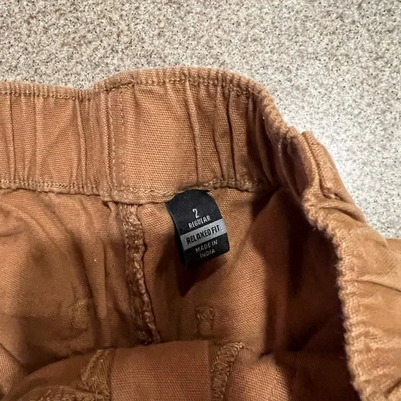 Carhartt Women's Brown Cargo Shorts - Picture 2 of 3